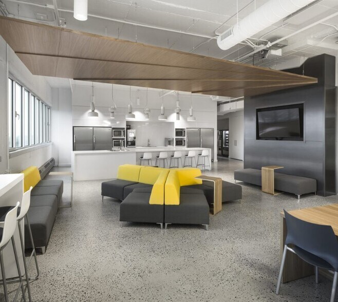 More Photos Of 5445 Av De Gaspé, Montréal Coworking Space