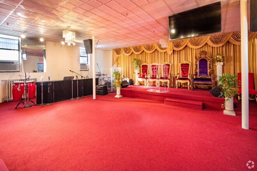 More Photos Of 224 Shepherd Ave, Brooklyn Religious Facility For Sale