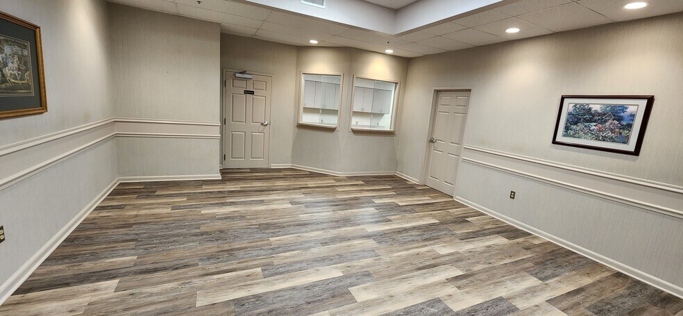 More Photos Of 200 Arh Ln, Low Moor Hospital For Sale