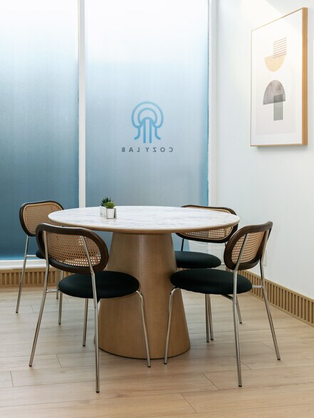 More Photos Of 202-1128 Broadway W, Vancouver Coworking Space