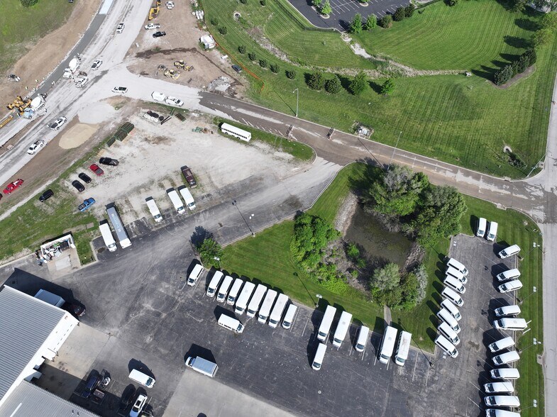 More Photos Of 800 Quick Trip Way, Belton Auto Dealership For Lease