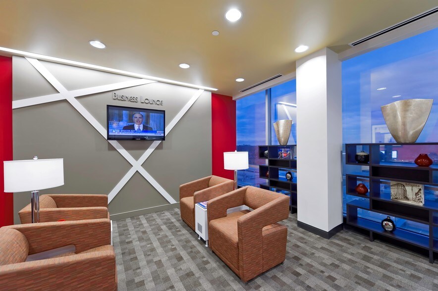 More Photos Of 1 W Court Sq, Decatur Office For Lease