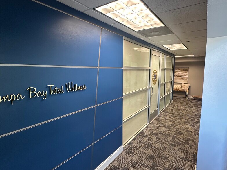 More Photos Of 300 S Hyde Park Ave, Tampa Medical For Sale