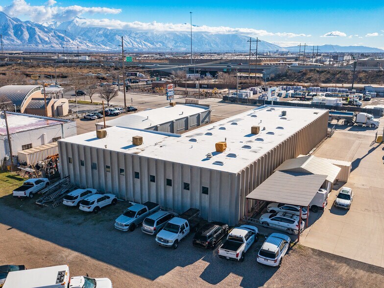 More Photos Of 950 W 2100 S, Salt Lake City Auto Repair For Lease