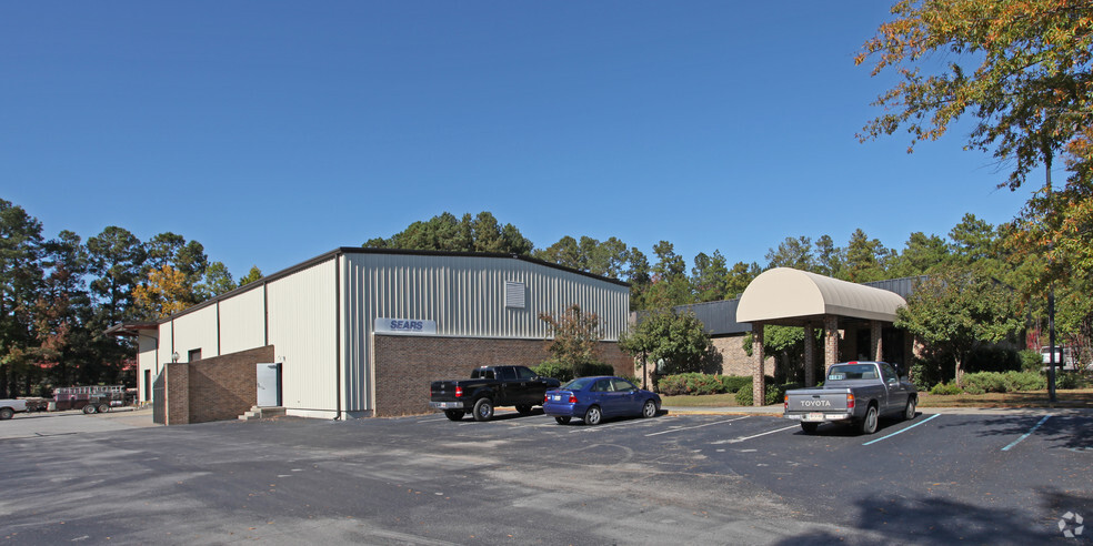 Primary Photo Of 2110 Commerce Dr, Cayce Warehouse For Lease