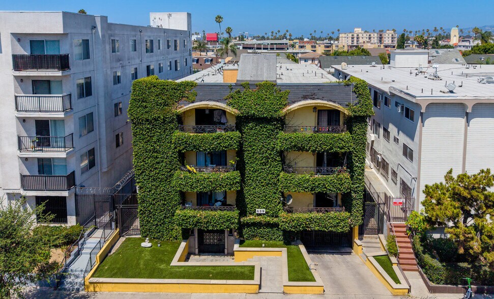 More Photos Of 439 S Hobart Blvd, Los Angeles Apartments For Sale