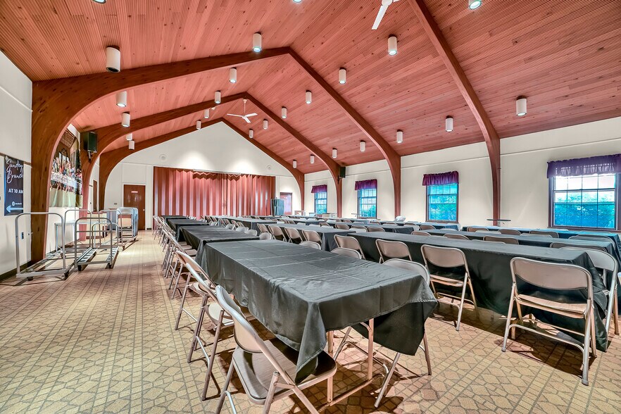 More Photos Of 132 W High St, Somerville Religious Facility For Sale