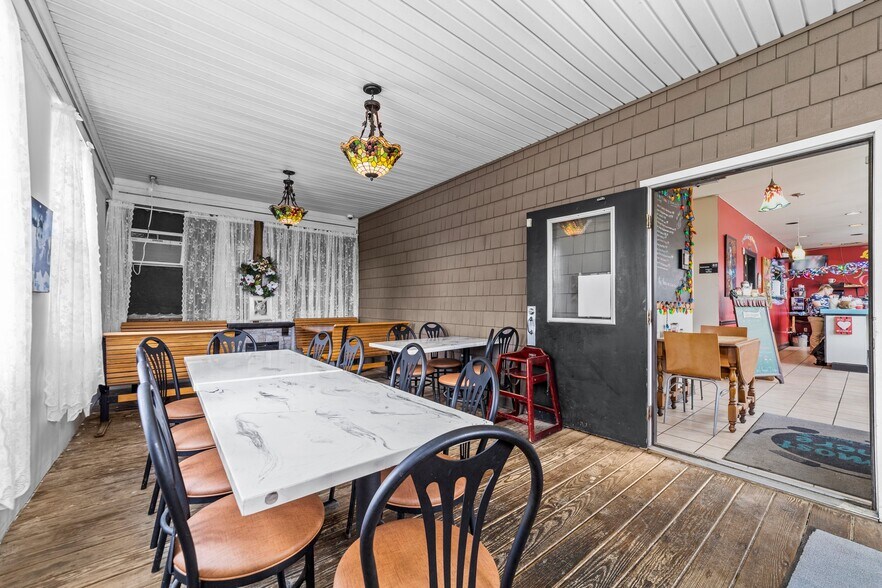 6501 Richmond Hwy, Millers Tavern, VA 23115 Restaurant For Sale