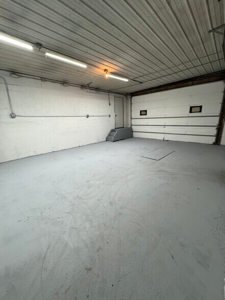 More Photos Of 2641 N 3650th Rd, Sheridan Industrial For Lease