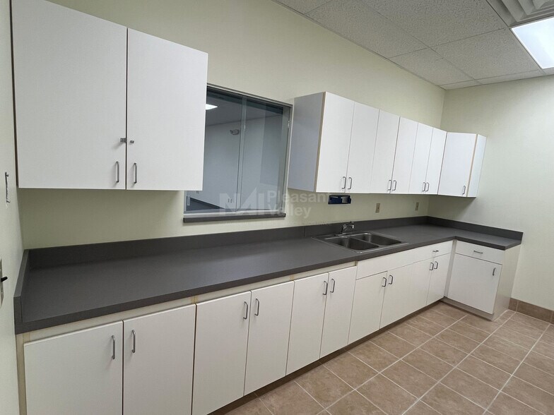 More Photos Of 561-591 Boston Mills Rd, Hudson Unknown For Sale