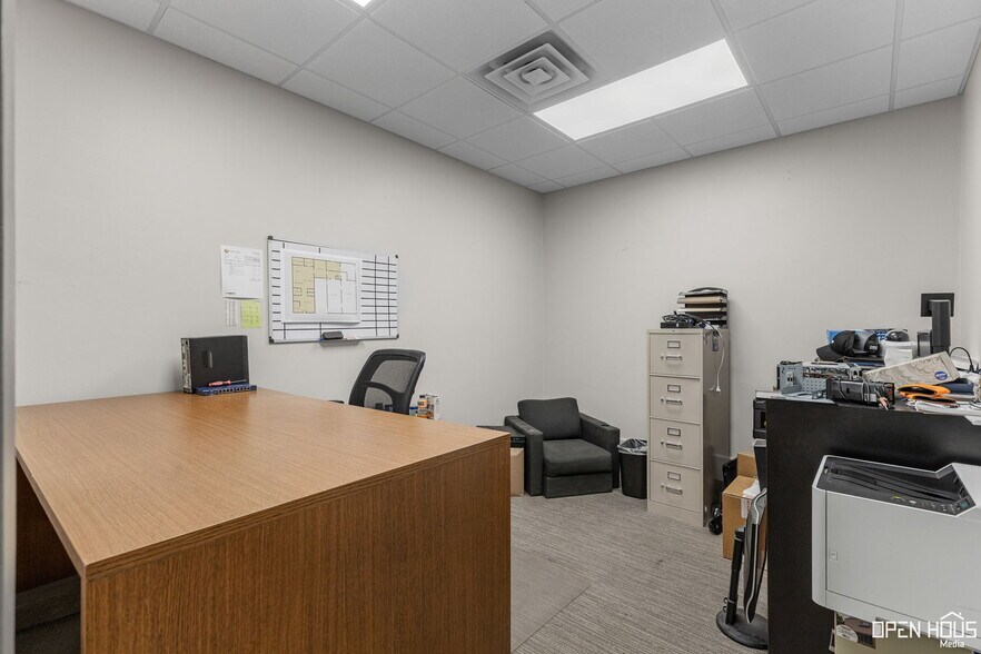 More Photos Of 915 9th St, Wichita Falls Office For Sale