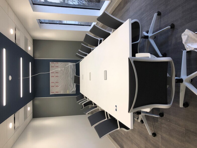 More Photos Of 8601 W Bryn Mawr Ave, Chicago Unknown For Lease