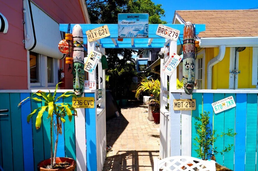 More Photos Of 638-644 Mandalay Ave, Clearwater Apartments For Sale