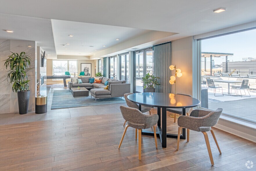 More Photos Of 1300 W Lake St, Minneapolis Apartments For Lease