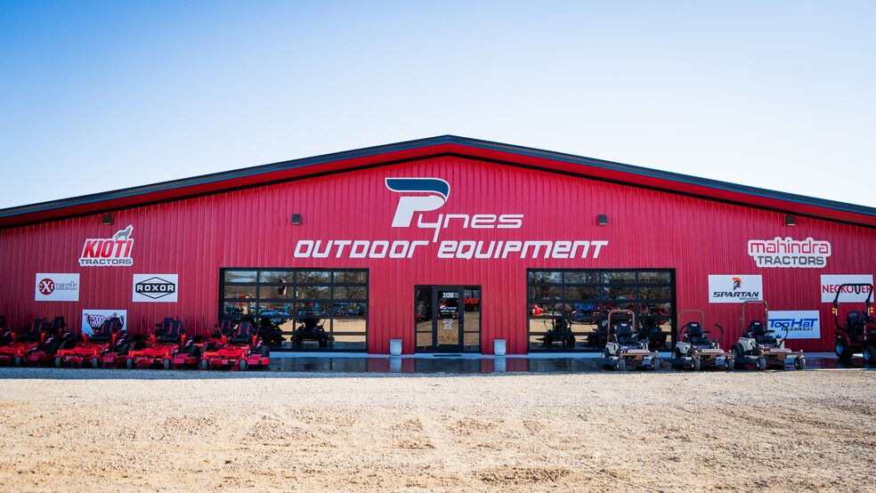 More Photos Of 1885 17th NE st, Paris General Retail For Sale