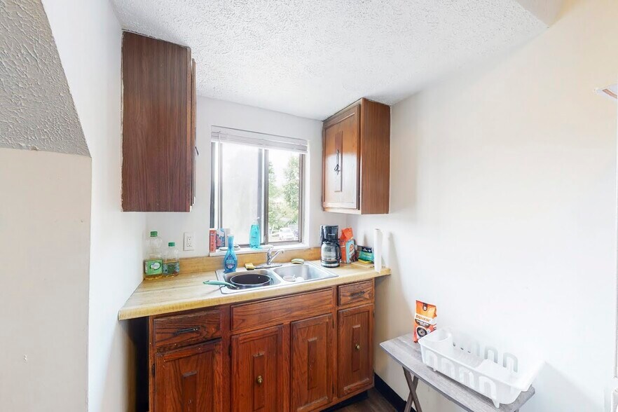 More Photos Of 420 Broadway Ave, McKees Rocks Apartments For Sale