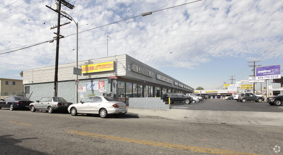 More Photos Of 13100-13118 Sherman Way, North Hollywood Freestanding For Lease