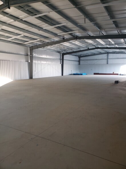 More Photos Of 1850 Chespark Dr, Gastonia Warehouse For Lease