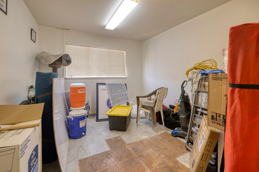 More Photos Of 5017 Alta Dr, Las Vegas Office For Sale