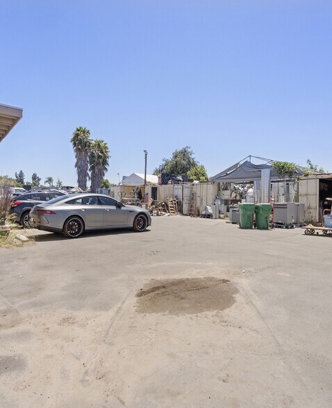 More Photos Of 8871 Troy St, Spring Valley Warehouse For Lease