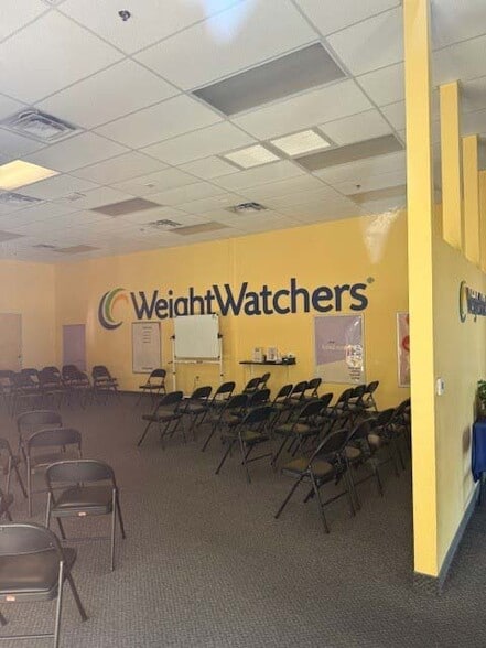 More Photos Of 18795 N Reems Rd, Surprise General Retail For Lease
