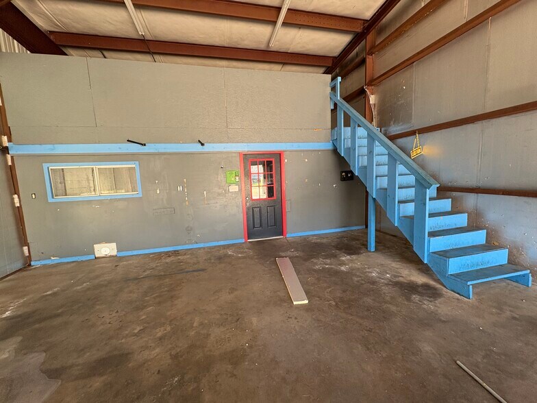 More Photos Of 650 Stafford Run Rd, Stafford Unknown For Lease