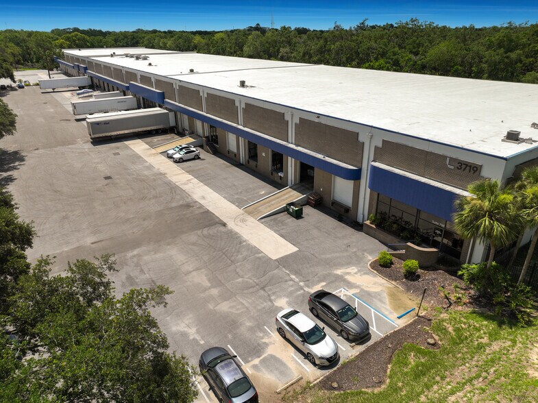 More Photos Of 3719 Corporex Park Dr, Tampa Warehouse For Lease