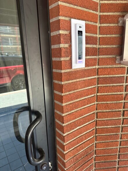 More Photos Of 235 Lake St, Reno Storefront Retail Office For Sale