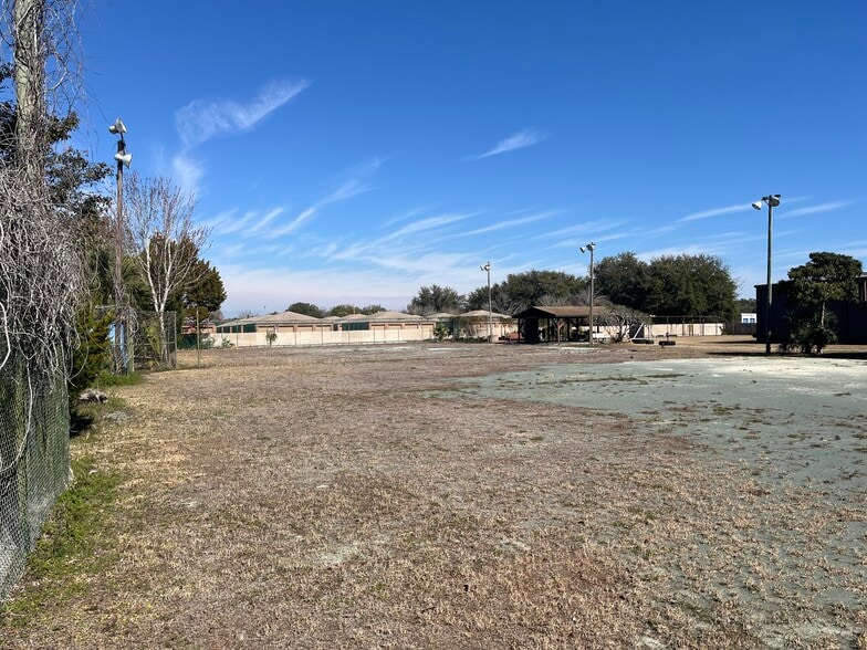 More Photos Of 3461 Peeler Rd, Jacksonville Sports And Entertainment For Sale