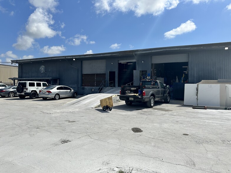 Primary Photo Of 800 SW 21st Ter, Fort Lauderdale Warehouse For Sale