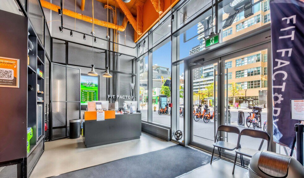 More Photos Of 161 Eglinton Av E, Toronto Parking Garage For Lease