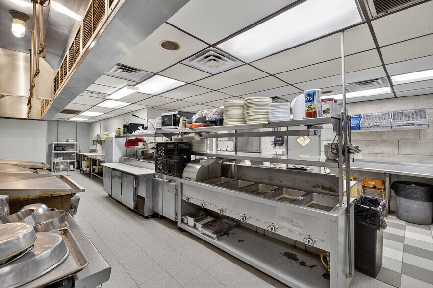 More Photos Of 4040 US Highway 27 S, Sebring Restaurant For Lease
