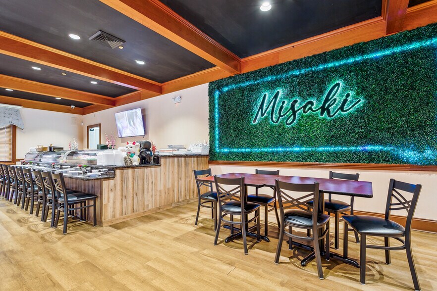 More Photos Of 629 N Highway 190, Covington Restaurant For Sale