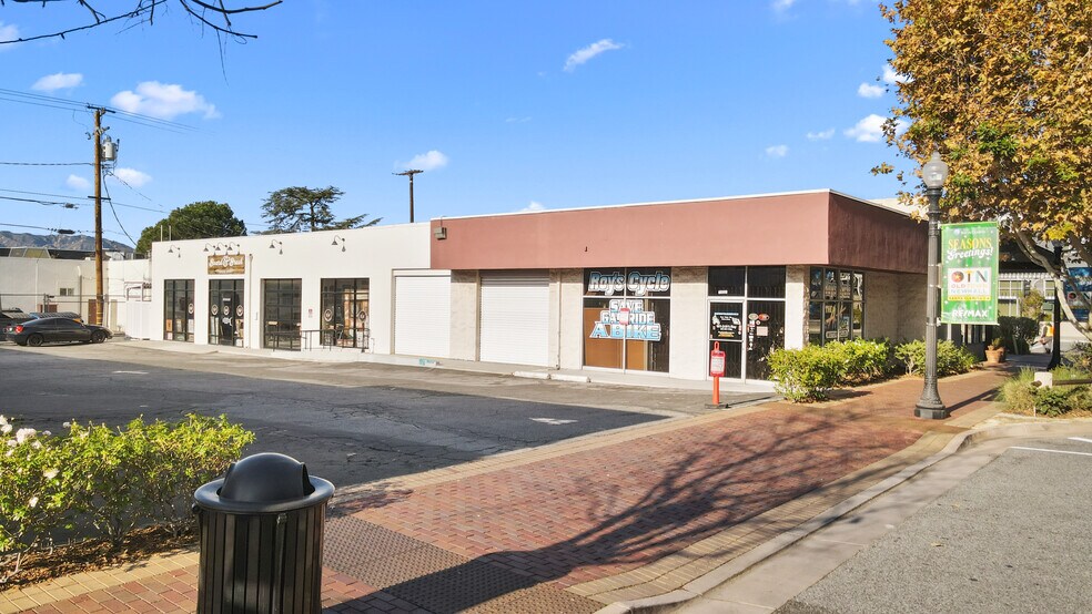 More Photos Of 24417 Main St, Santa Clarita Auto Repair For Lease