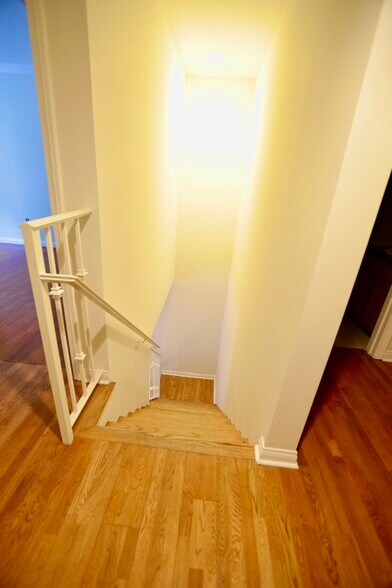 More Photos Of 14317 Friar St, Van Nuys Apartments For Sale