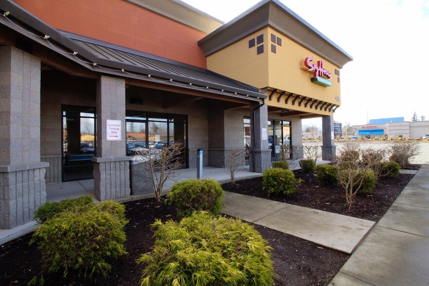 More Photos Of 410 W Bakerview Rd, Bellingham General Retail For Lease