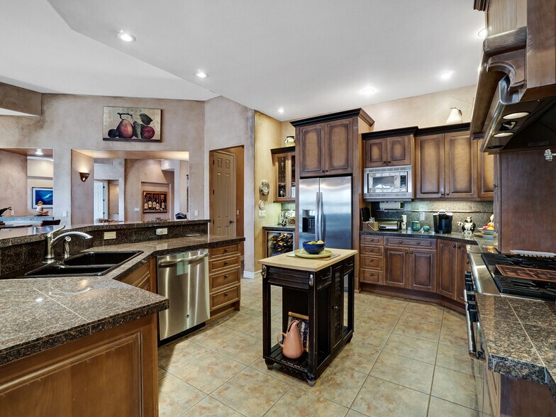 More Photos Of 2087 Broadway, Grand Junction Specialty For Sale