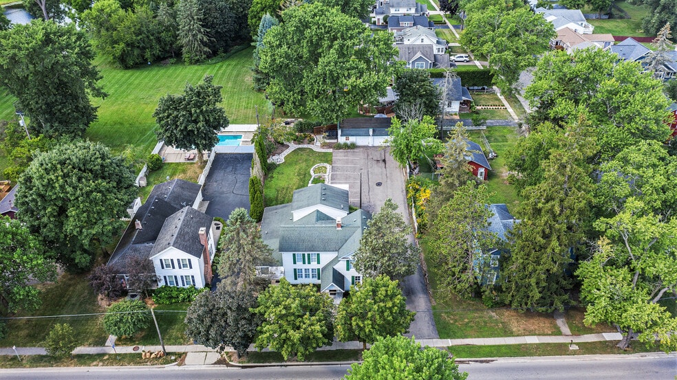 More Photos Of 155 N Main St, Village of Clarkston Hospitality For Sale