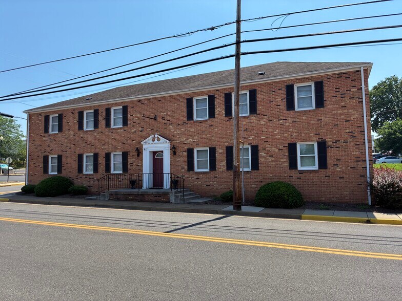 Primary Photo Of 301 S West St, Culpeper Office For Lease