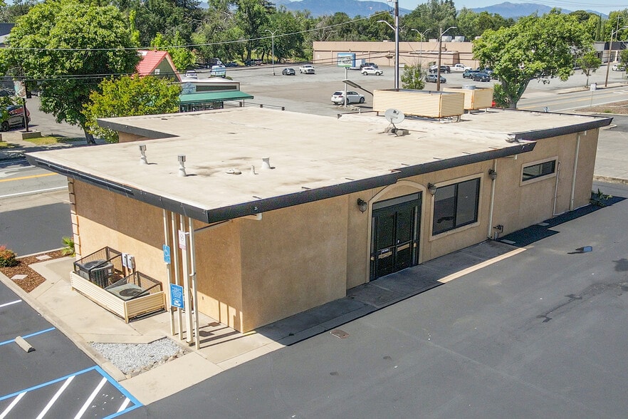 More Photos Of 2395 Athens Ave, Redding Restaurant For Sale