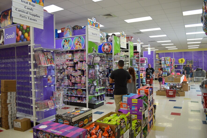 More Photos Of 2010 SW Westport Dr, Topeka Freestanding For Lease