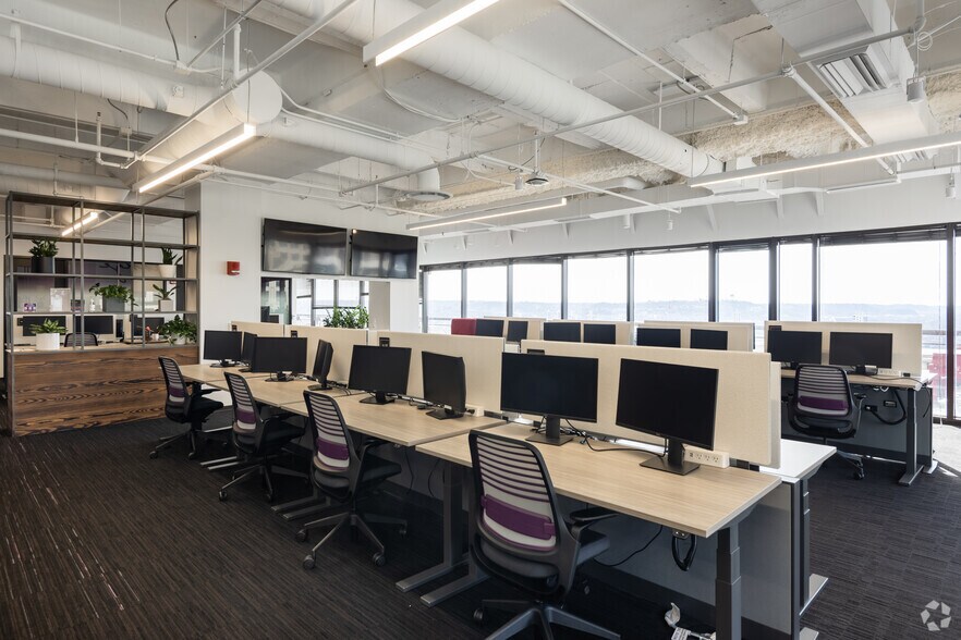 More Photos Of 201 E 4th St, Cincinnati Office For Lease