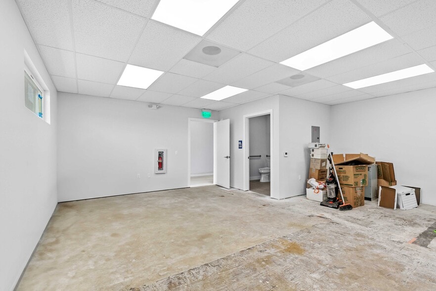 More Photos Of 111 S Garfield Ave, Montebello Medical For Lease