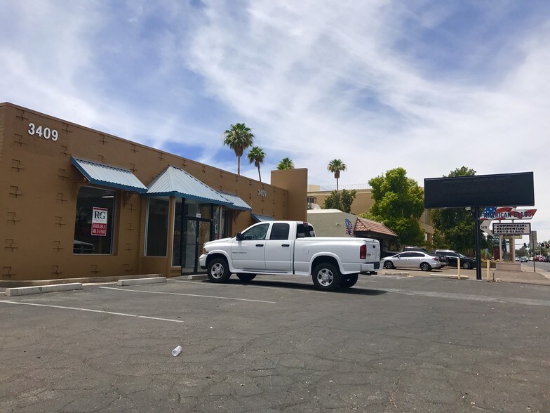 More Photos Of 3409 W Bethany Home Rd, Phoenix Warehouse For Lease