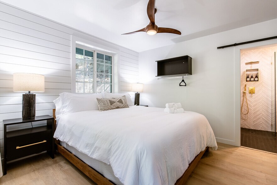 More Photos Of 306 Loch Leven Rd, Lake Arrowhead Hotel For Sale