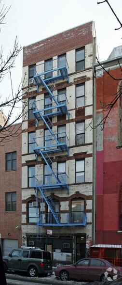 More Photos Of 178 Norfolk St, New York Apartments For Lease