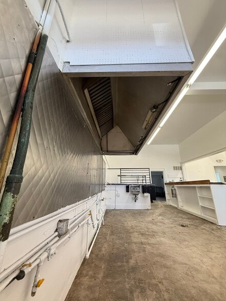 More Photos Of 1410-1464 Cary Ave, San Mateo General Retail For Lease