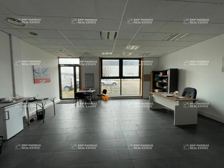 More Photos Of 22 Rue Hannah Arendt, Strasbourg Flex For Lease