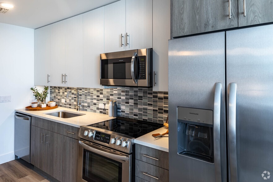 More Photos Of 345 Banyan Blvd, West Palm Beach Apartments For Lease