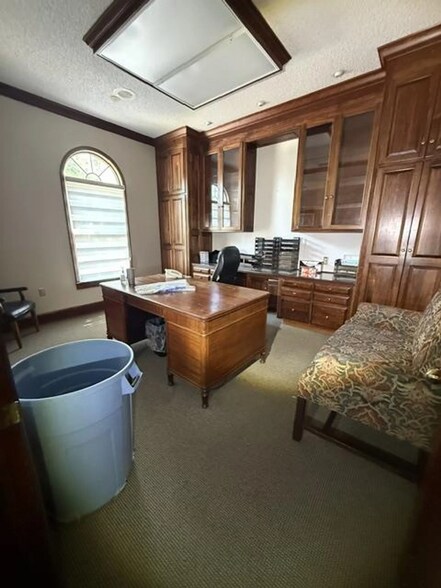 More Photos Of 2718 N Oak St, Valdosta Medical For Sale